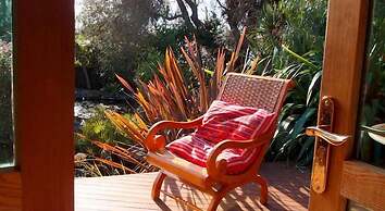 Joya Garden & Villa Studios
