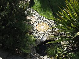 Joya Garden & Villa Studios