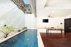 18 Suite Villa Kuta