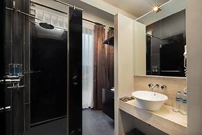 18 Suite Villa Kuta