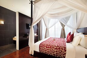 18 Suite Villa Kuta