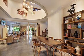 18 Suite Villa Kuta