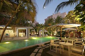 18 Suite Villa Kuta