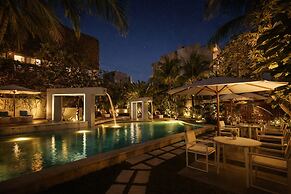 18 Suite Villa Kuta