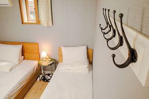 Starria Hostel Foreign Guest Only