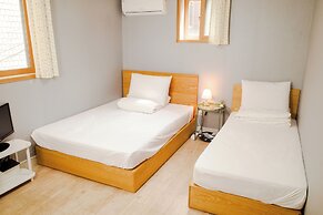 Starria Hostel Foreign Guest Only