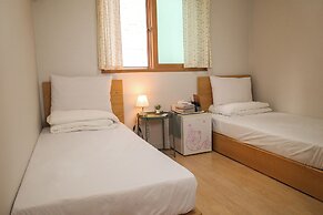 Starria Hostel Foreign Guest Only