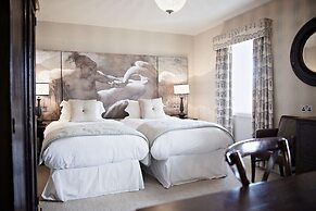 The White Swan Hotel