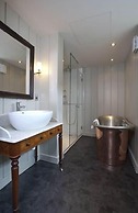 The White Swan Hotel
