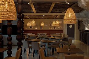 Mana Suites & Sea SPA