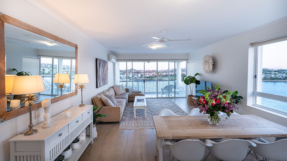 Goldsborough Place Apartments