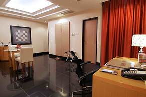 Merlynn Park Hotel
