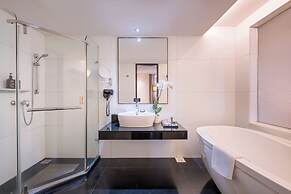 Merlynn Park Hotel