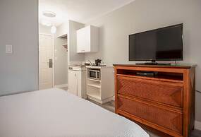 Coast Parksville Hotel