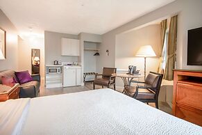 Coast Parksville Hotel