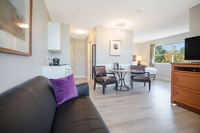 Coast Parksville Hotel