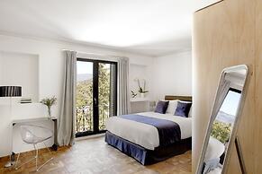 Box art hotel