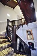 Palmerston Suites