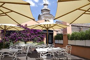 DOM Hotel