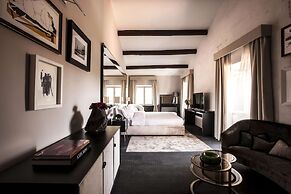 DOM Hotel