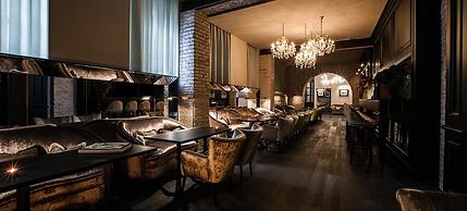 DOM Hotel