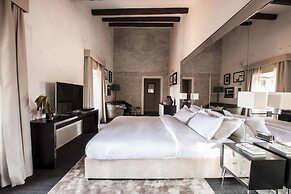 DOM Hotel