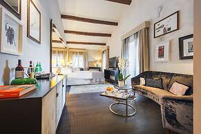 DOM Hotel