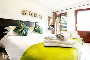 OR Tambo Guest House