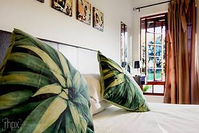OR Tambo Guest House