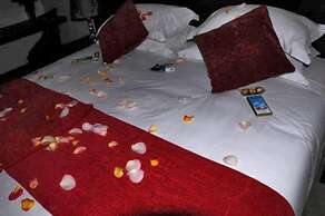 OR Tambo Guest House