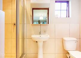 OR Tambo Guest House