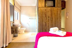 OR Tambo Guest House