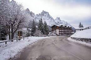 Hotel Colfosco