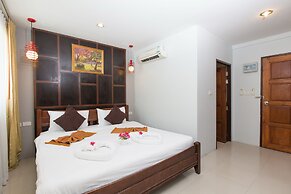 Time Out Hotel Beach Front