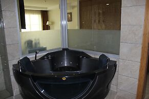 City Center Hotel