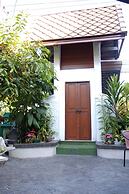 Baanlek Home Stay