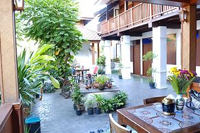 Baanlek Home Stay