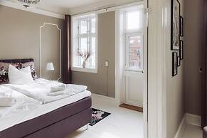 Hotel Lidenlund ved Gitte Bitsch