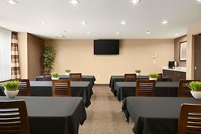 Microtel Inn & Suites by Wyndham Blackfalds Red Deer North