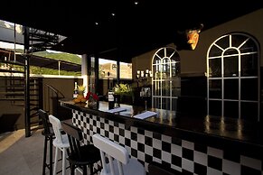 Rivera del Rio Boutique Hotel