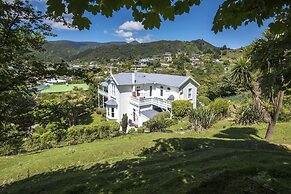 Sennen House