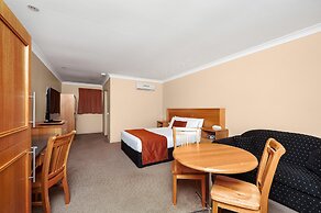 Sunseeker Motor Inn