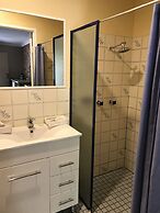 Sunseeker Motor Inn