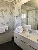 Sunseeker Motor Inn