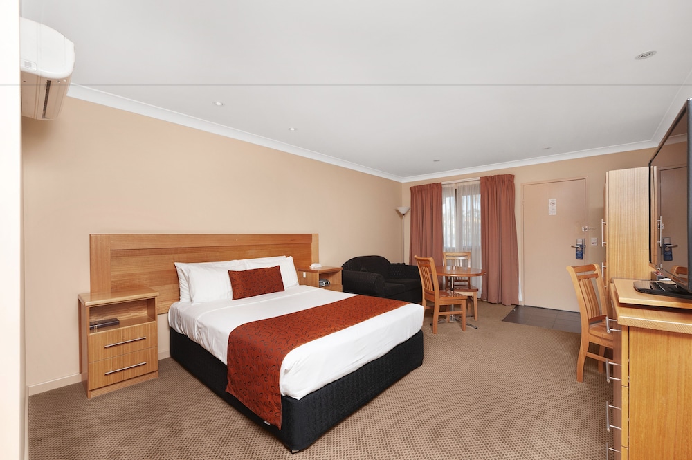 Sunseeker Motor Inn