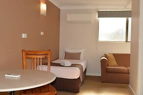 Sunseeker Motor Inn