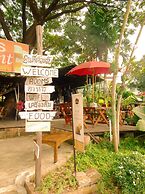 Hollanda Montri Guesthouse