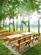 Hollanda Montri Guesthouse
