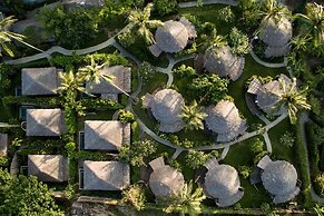 Sea Dance Resort