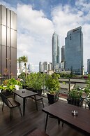 Avissa Suites